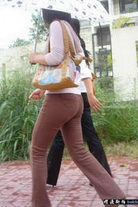 抽搐电击罚女仆夹震蛋器憋尿虐乳